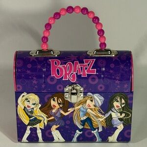 💋 Y2K BRATZ GIRLS PURPLE & PINK METAL TIN PURSE CARRY CASE BEADED HANDLE MGA 💋